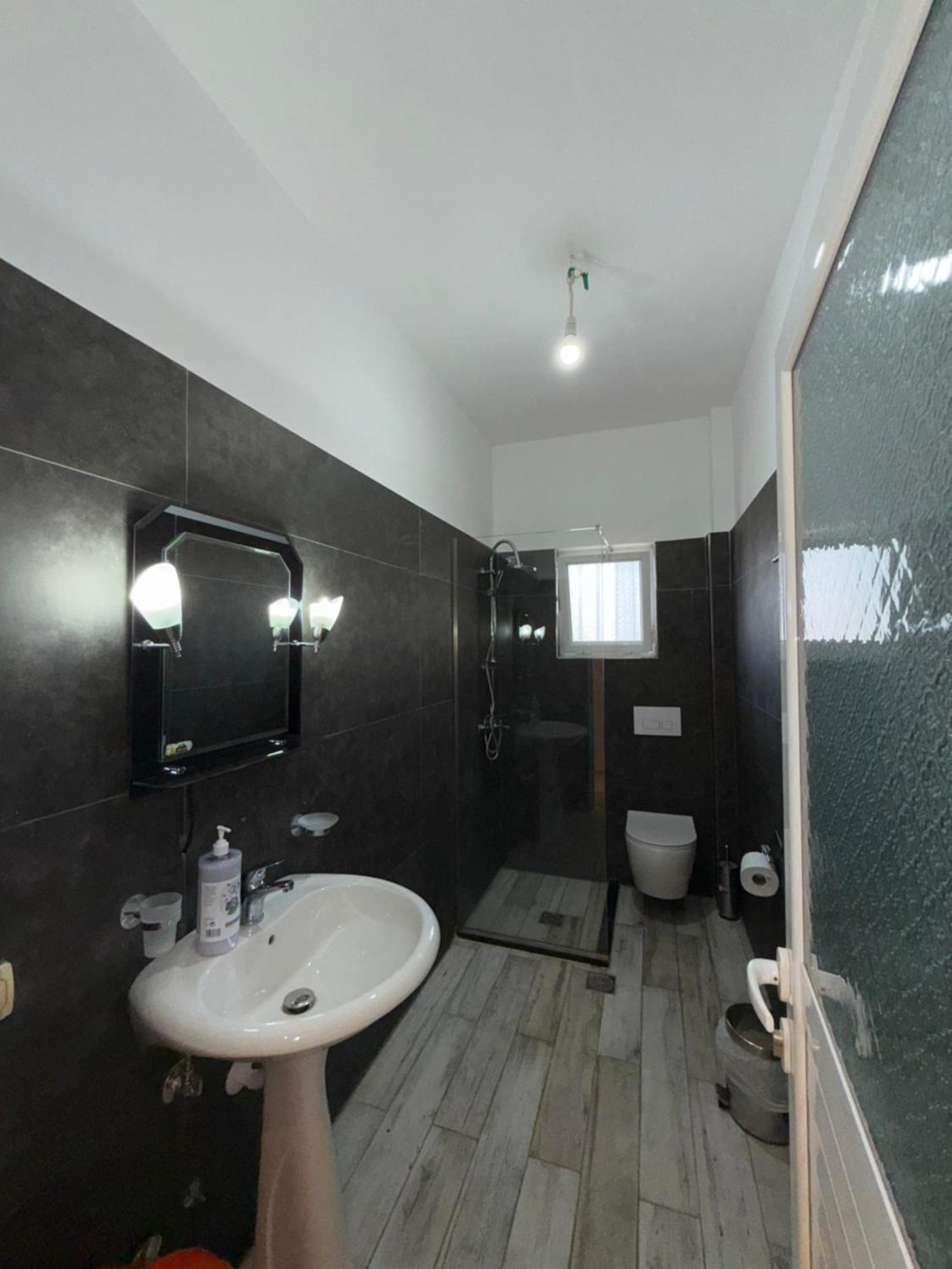 Ylli'S Apartments Saranda Extérieur photo